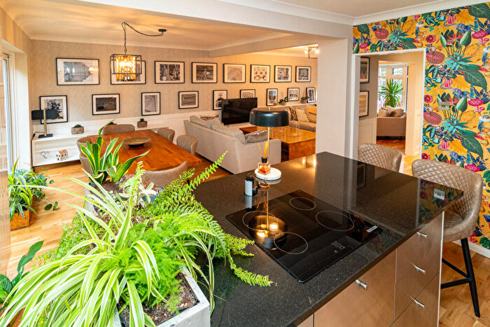 3 Bedroom Terraced House To Rent In Kensington Drive, Bournemouth, BH2