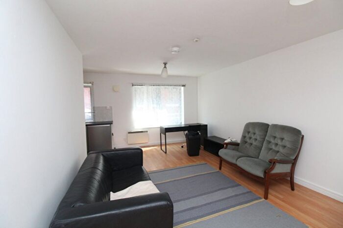 1 Bedroom Flat To Rent In Angel Meadows, Naples Street, Green Quarter, Manchester, M4
