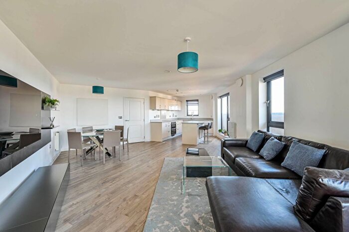 2 Bedroom Flat To Rent In Olympian Heights, Woking, GU22