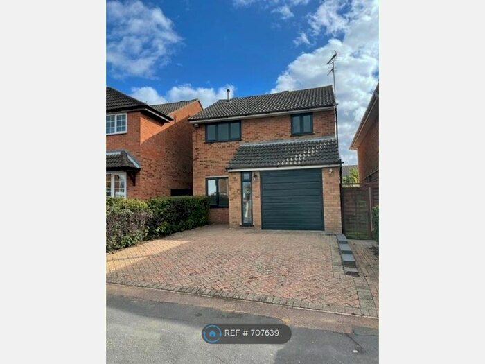 3 Bedroom Detached House To Rent In St. Johns Road, Kettering, NN15