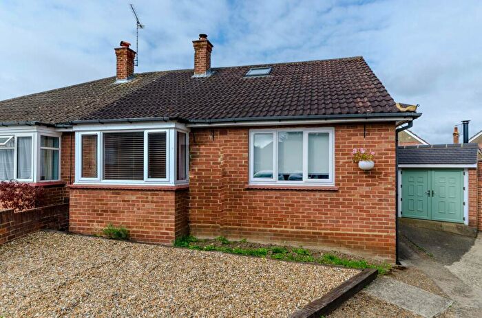 3 Bedroom Bungalow To Rent In Bryanstone Close, Guildford, , Guildford, GU2