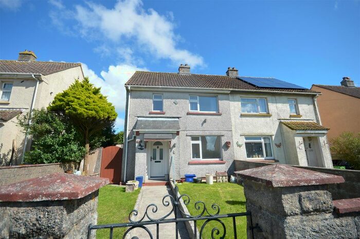 2 Bedroom Property To Rent In Magor Avenue, Troon, Camborne, TR14