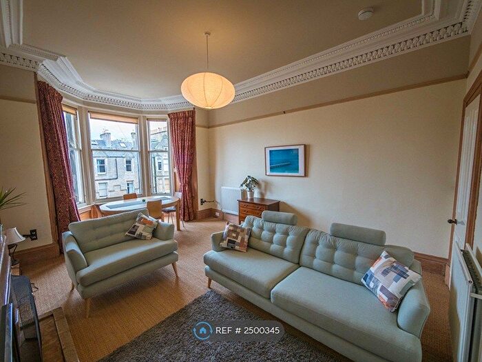 3 Bedroom Flat To Rent In Marchmont Street, Edinburgh, EH9