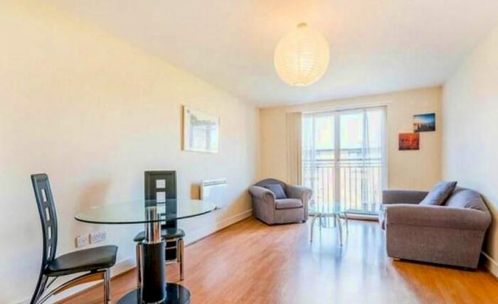 1 Bedroom Flat To Rent In Wealden House, Bow, Capulet Square, E3