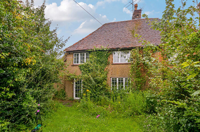 2 Bedroom Semi-Detached House For Sale In Primrose Lane, Bredgar, Sittingbourne, ME9
