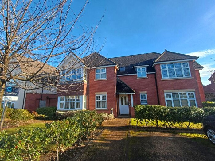 2 Bedroom Flat To Rent In St Martins House, St. Martins Road, Sutton Coldfield, West Midlands, B75