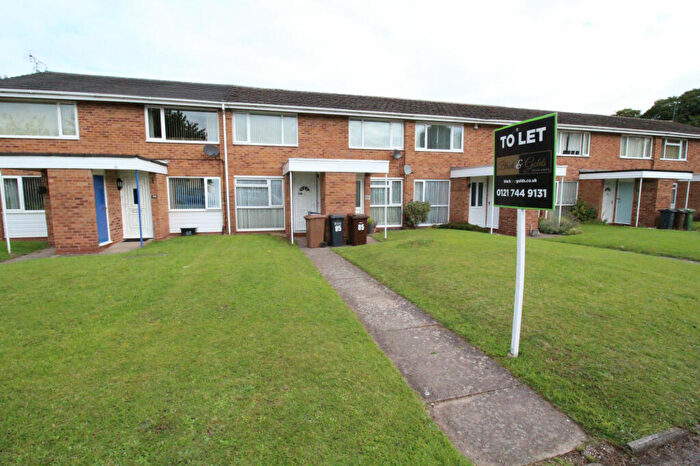 2 Bedroom Maisonette To Rent In Nethercote Gardens, Shirley, B90