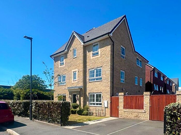 4 Bedroom Semi-Detached House For Sale In Wade Brook Way, Speke, Liverpool, L24