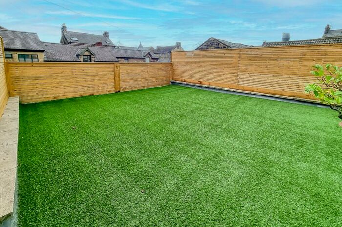 2 Bedroom Flat To Rent In Westmoreland Street, Harrogate, HG1