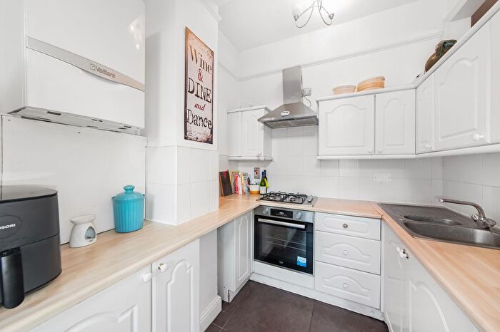 1 Bedroom Flat To Rent In Underhill Road, London, SE22