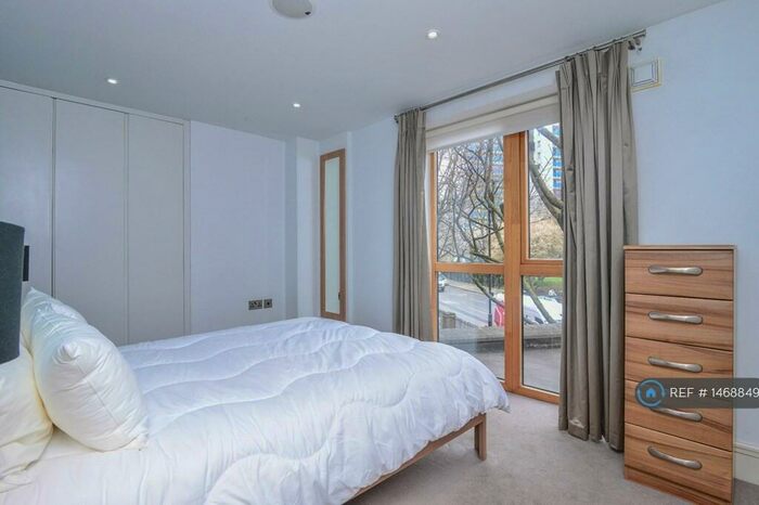 1 Bedroom Flat To Rent In Cyrus Street, London, EC1V