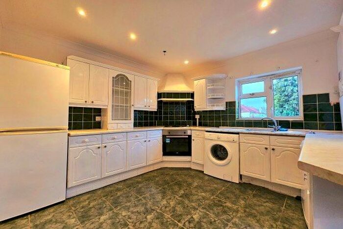 3 Bedroom Property To Rent In Denning Avenue, Croydon, CR0