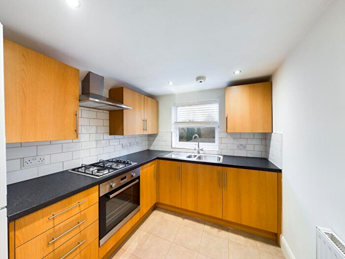 2 Bedroom Apartment To Rent In London Road, Hemel Hempstead, Hertfordshire, HP3