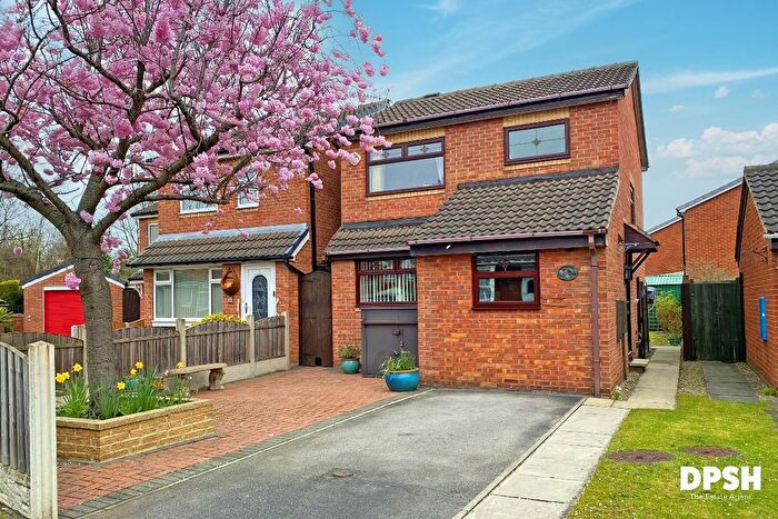 2 Bedroom Detached House For Sale In Clayton Way, Leeds, LS10