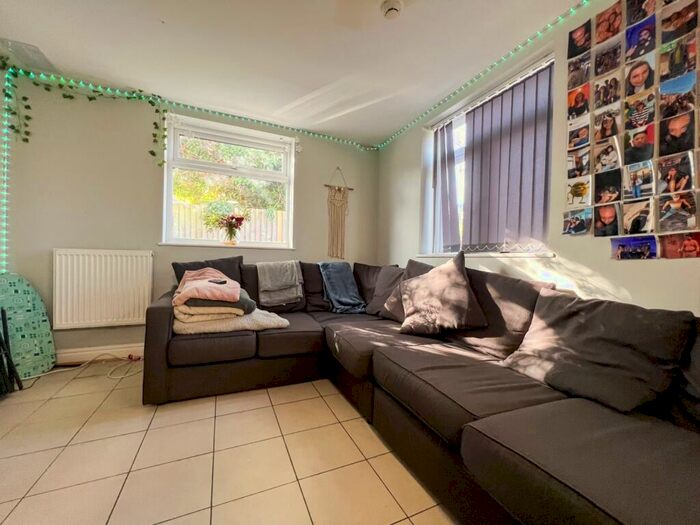 7 Bedroom Terraced House To Rent In Merthyr Street, Cathays, CF24