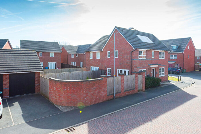 3 Bedroom Semi-Detached House For Sale In Clansman Road, Fulwood, PR2