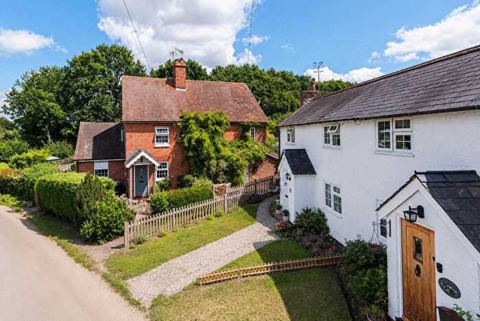 3 Bedroom Semi-Detached House For Sale In Sherenden Road, Tudeley, Tonbridge, TN11