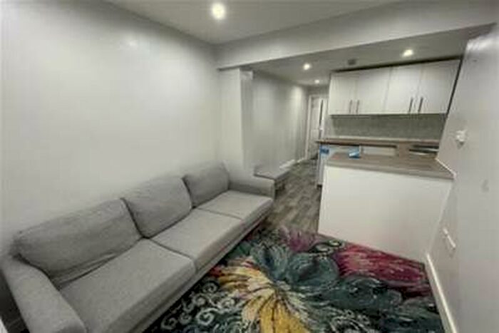 1 Bedroom Flat To Rent In East Street, Sittingbourne, ME10