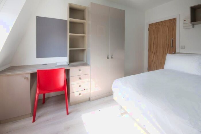 1 Bedroom Terraced House To Rent In Hampshire Terrace, Portsmouth, PO1