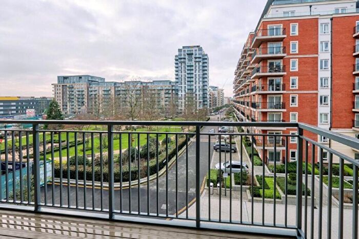 2 Bedroom Apartment For Sale In Fairbank House, Beaufort Square, London, NW9