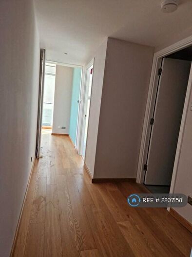 2 Bedroom Flat To Rent In Brody House, London, E1