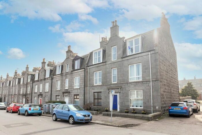 1 Bedroom Flat To Rent In Sunnyside Road, Top Floor Left, Aberdeen, AB24