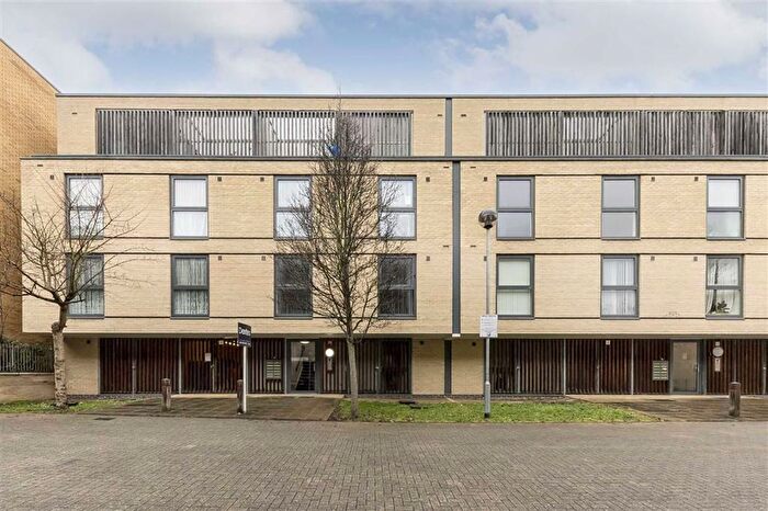 1 Bedroom Flat For Sale In Nightingale Grove, Lewisham, SE13