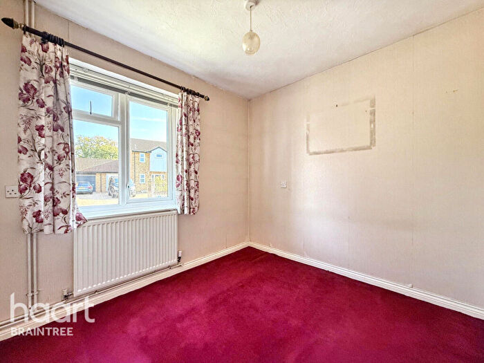 2 Bedroom Bungalow For Sale In Thames Close, Braintree, CM7
