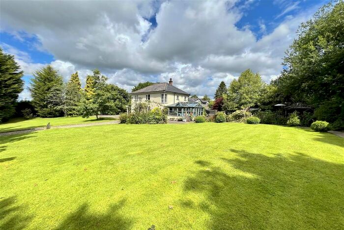 5 Bedroom Semi-Detached House For Sale In Wood Lane North, Adlington, Macclesfield, SK10