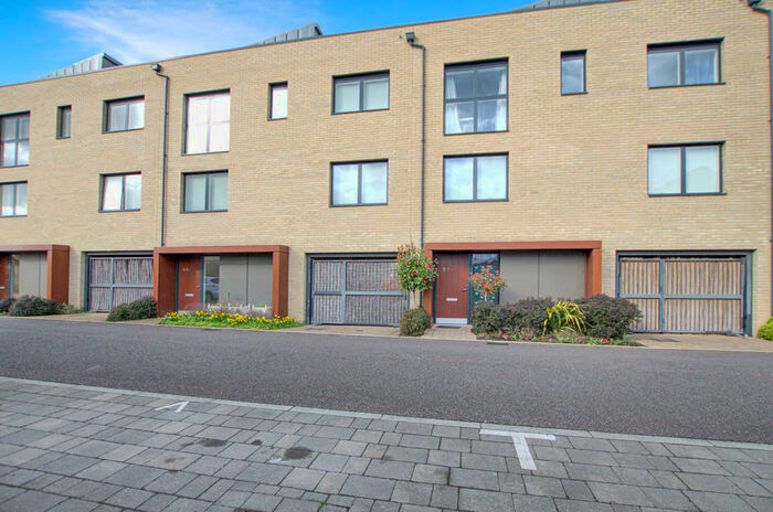 4 Bedroom Terraced House To Rent In Glebe Farm Drive, Trumpington, CB2