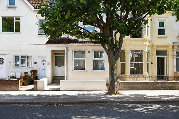 1 Bedroom Flat For Sale In London Road, Hampshire, PO2