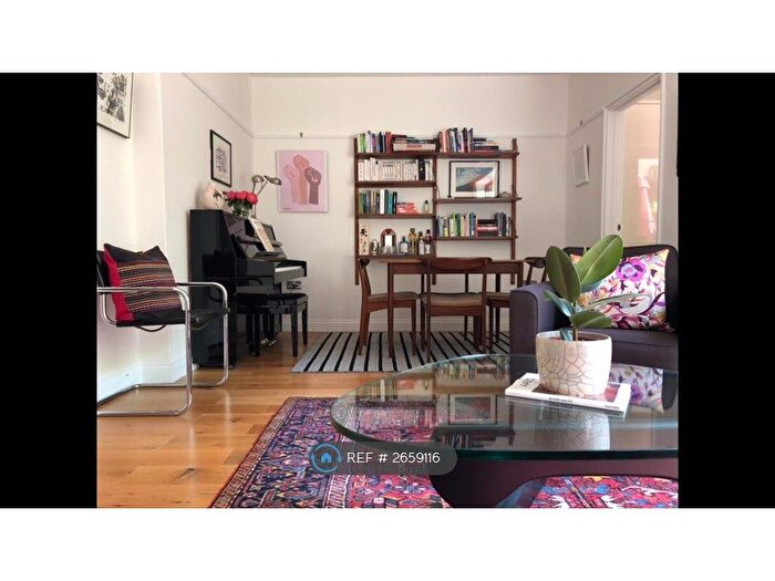 1 Bedroom Flat To Rent In Constantine Road, London, NW3