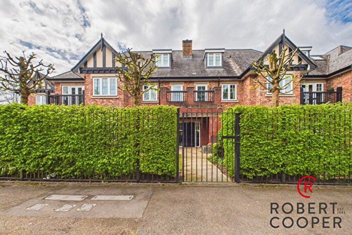 2 Bedroom Apartment To Rent In Rickmansworth Road, Northwood, HA6