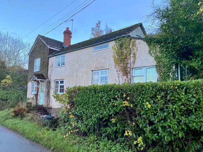 3 Bedroom Detached House For Sale In Ballingham, Hereford, HR2