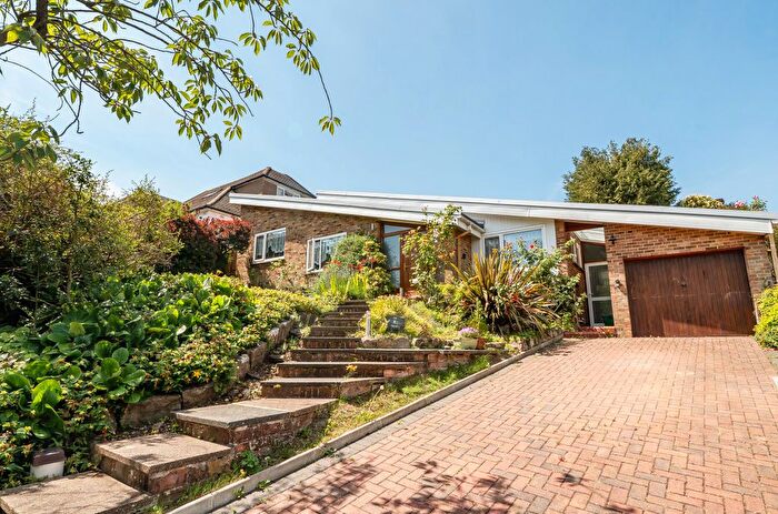 3 Bedroom Detached House For Sale In Coombe Wood Hill, Purley, CR8