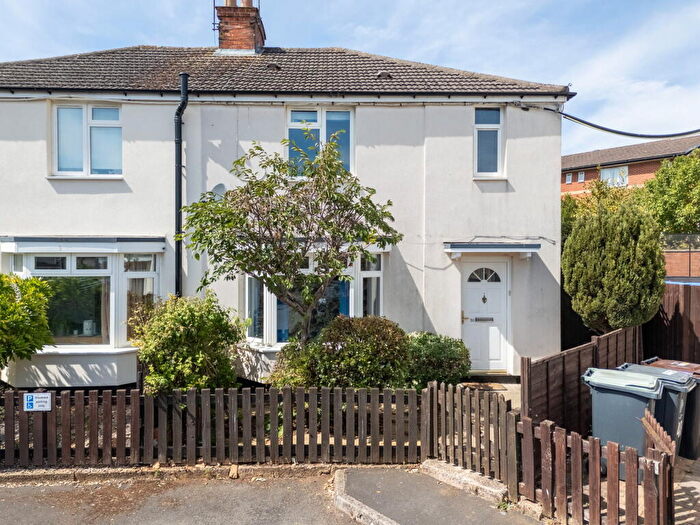 3 Bedroom Semi-Detached House For Sale In Allen Road, Irthlingborough, NN9