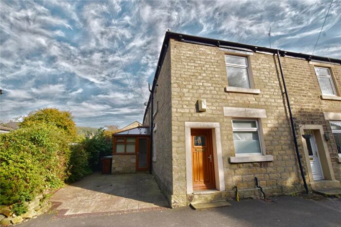 2 Bedroom End Of Terrace House For Sale In Manor Park Road, Glossop, Derbyshire, SK13