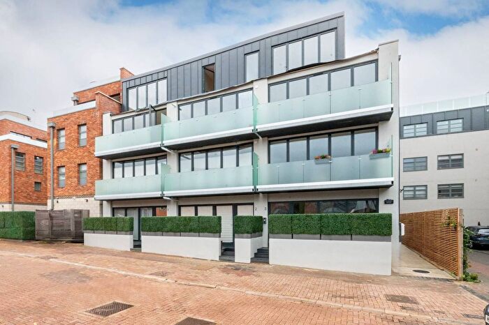 2 Bedroom Flat For Sale In Foundry House, Wimbledon, London, SW19