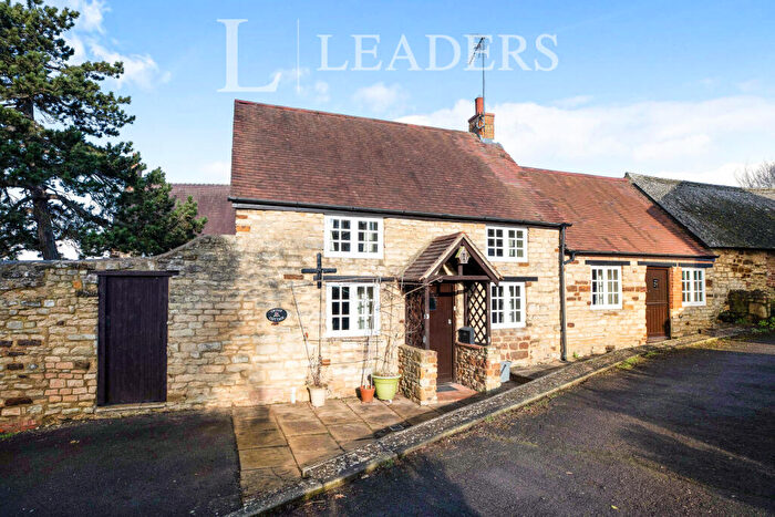 2 Bedroom Cottage To Rent In Stoke Road, Blisworth, Northampton, NN7