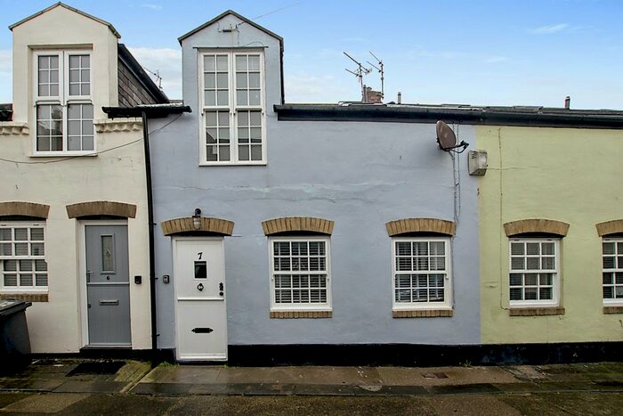 2 Bedroom Terraced House To Rent In Percy Gardens Cottages, North Shields, Tyne And Wear, NE30