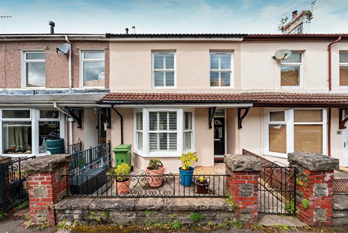 3 Bedroom Property For Sale In The Avenue, Pontypridd, CF37