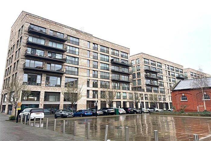 2 Bedroom Flat To Rent In Morton Apartments, Newham, E16