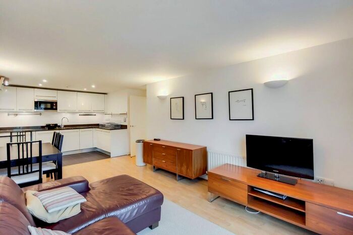 2 Bedroom Flat To Rent In Argyll Road, Woolwich, London, SE18