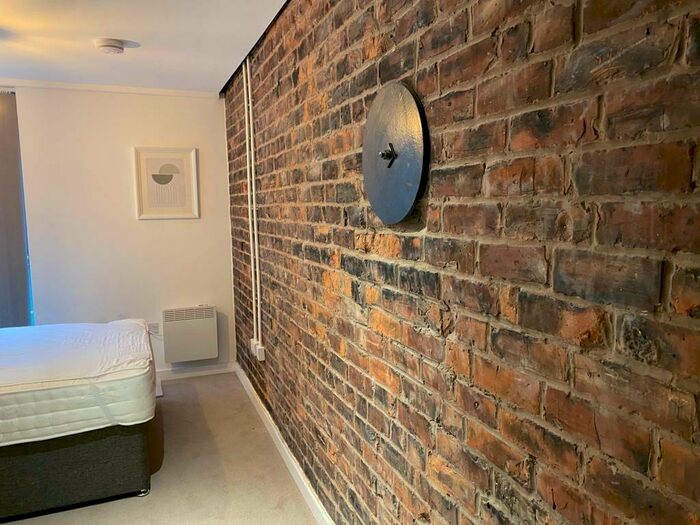 2 Bedroom Apartment To Rent In Finlays Yard, Mangle Street, M1