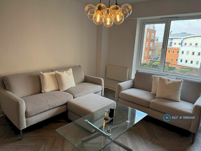 2 Bedroom Flat To Rent In Allard House, London, NW9