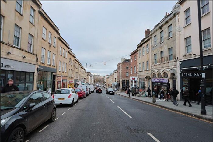 3 Bedroom Apartment To Rent In Park Street, Bristol, BS1