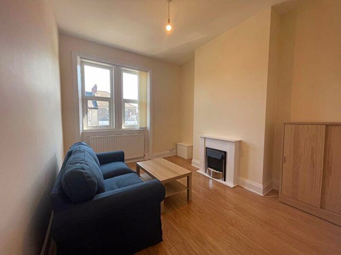 2 Bedroom Flat To Rent In Chillingham Road, Heaton, Newcastle Upon Tyne, NE6