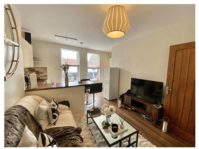 2 Bedroom Apartment To Rent In Burton Road, Didsbury, M20