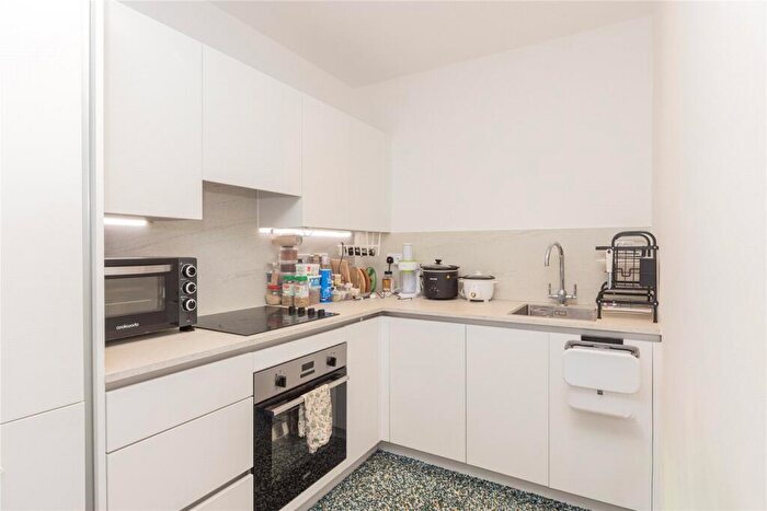 1 Bedroom Apartment To Rent In Shearwater Drive, London, NW9