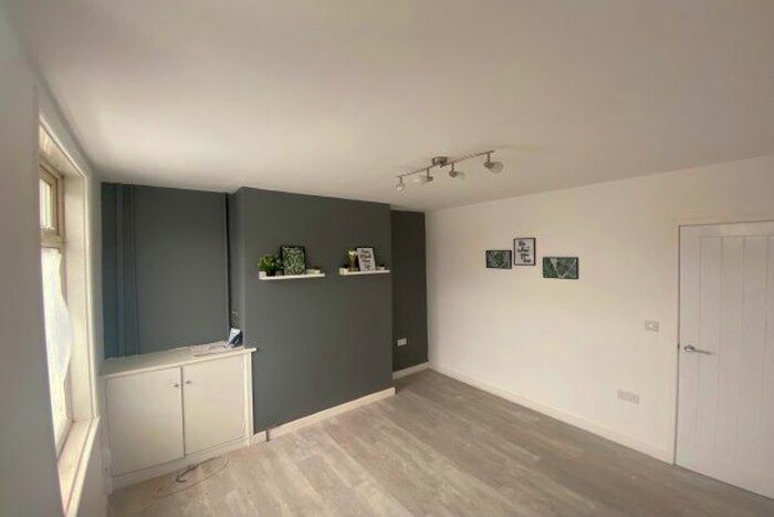 3 Bedroom Property To Rent In Alfred Street, Sutton-In-Ashfield, NG17